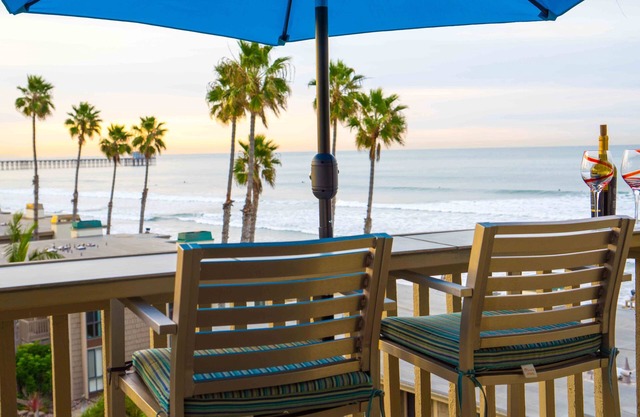 WINTER 2026 NOW OPEN E310 PENTHOUSE 1BEDROOM, 1.5 BATHS, 2 BALCONIES FACE PIER