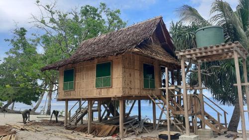 Wokisok Beach Bungalows