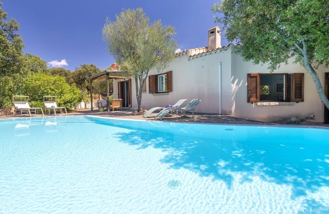 Wonderful private villa for 5 people with A/C, private pool, WIFI, TV and patio