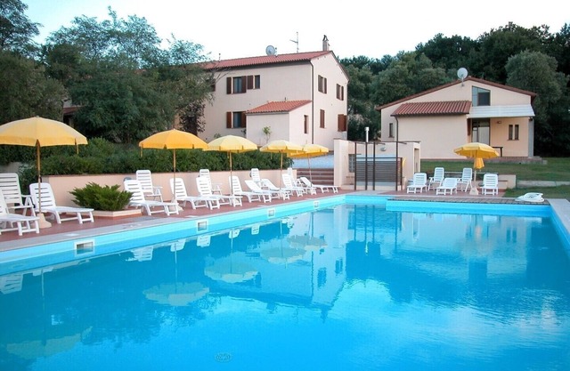 Wonderful Farmhouse 20 km. from Pisa with Swimming Pool - Villa La Casina