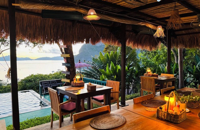 Wonderful Loft Villa with Balcony and Seaviews in El Nido