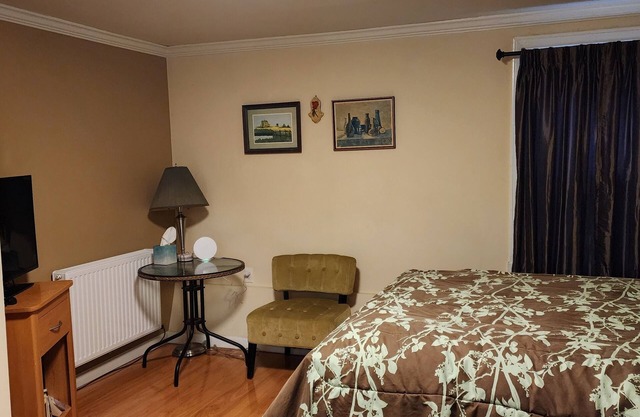 Wonderful Newly Remodeled Studio