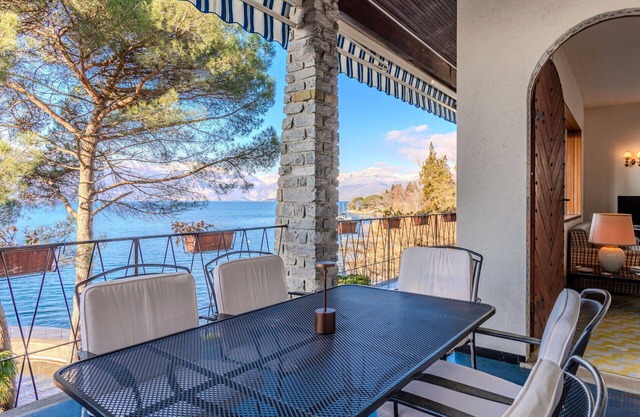 Wonderful private villa for 7 guests with WIFI, TV, terrace and pets allowed