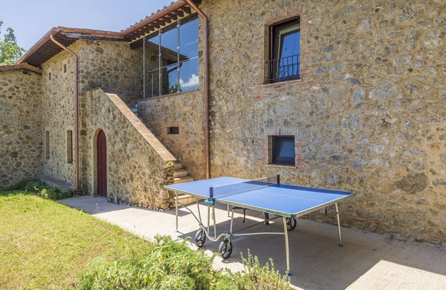 Wonderful private villa for 14 people with WIFI, A/C, TV and pets allowed