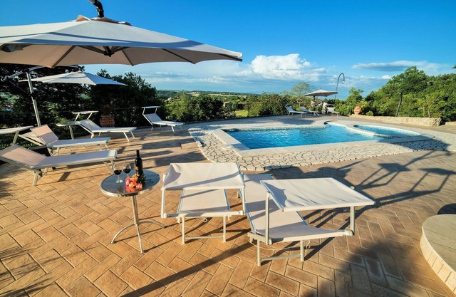 Wonderful private villa with private pool, WIFI, hot tub, A/C, TV, patio and panoramic view