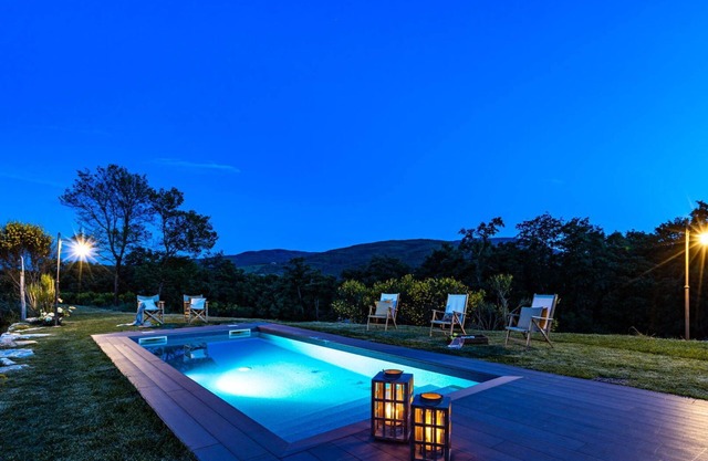 Wonderful private villa for 12 guests with WIFI, private pool, A/C, TV and veranda