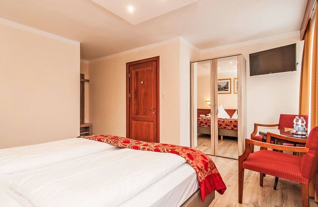 Wonderful private villa for 36 people with WIFI, TV and terrace