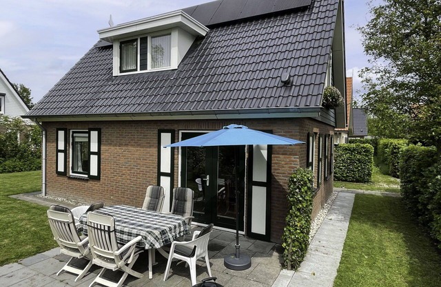 Wonderful private villa for 6 guests with WIFI, TV and parking