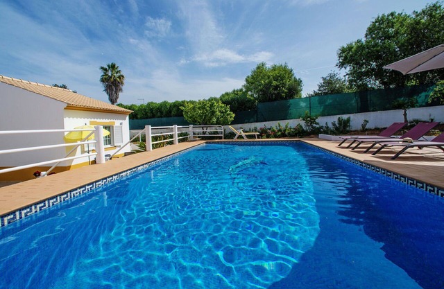 Wonderful private villa for 4 people with WIFI, A/C, private pool, TV and terrace