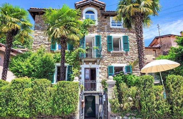 Wonderful private villa for 4 people with WIFI, TV, patio and panoramic view