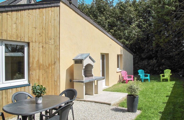 Wonderful private villa for 6 guests with WIFI, TV, terrace, pets allowed and parking