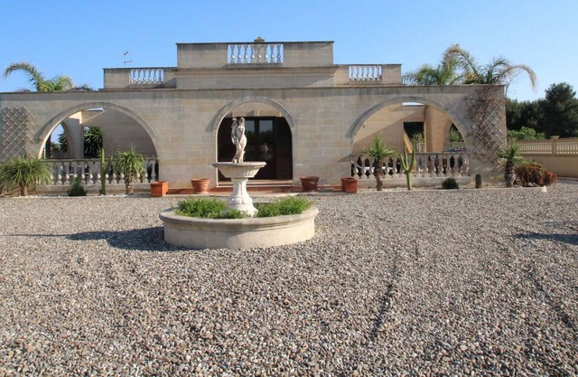 Wonderful private villa for 10 guests with TV, terrace, panoramic view and parking