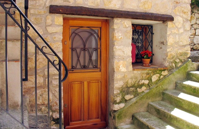 Wonderful private villa for 5 people with WIFI, TV, patio and pets allowed