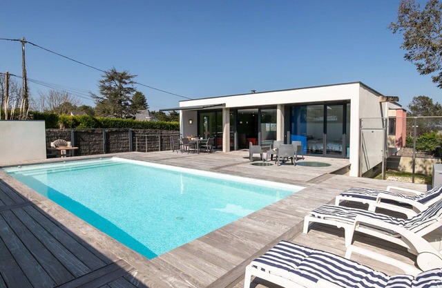 Wonderful private villa with private pool, WIFI, hot tub, TV, terrace, pets allowed and parking