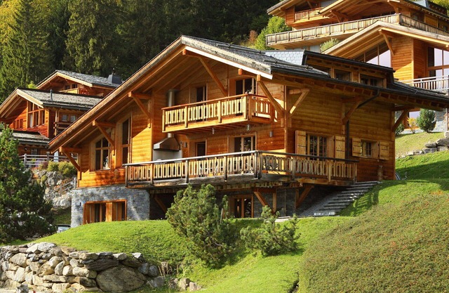 Wonderful private villa for 8 people with hot tub, WIFI, TV, terrace, pets allowed and parking