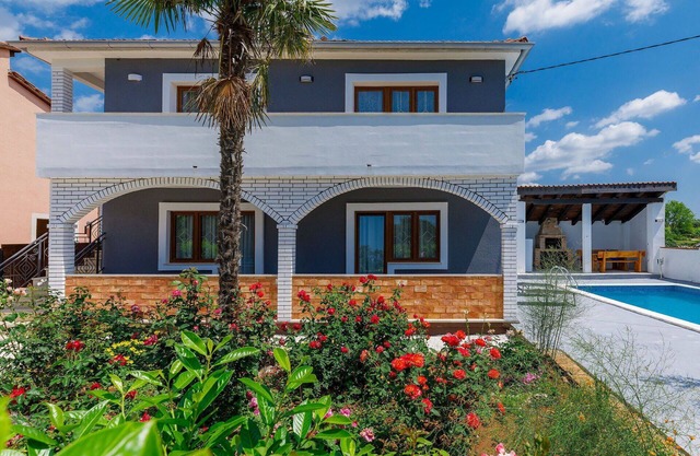 Wonderful private villa for 8 guests with A/C, private pool, WIFI, TV, terrace and parking