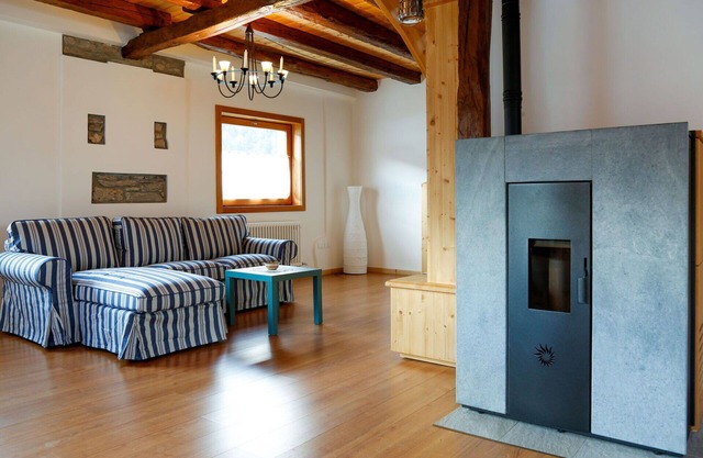 Wonderful private villa for 4 guests with WIFI, TV and parking