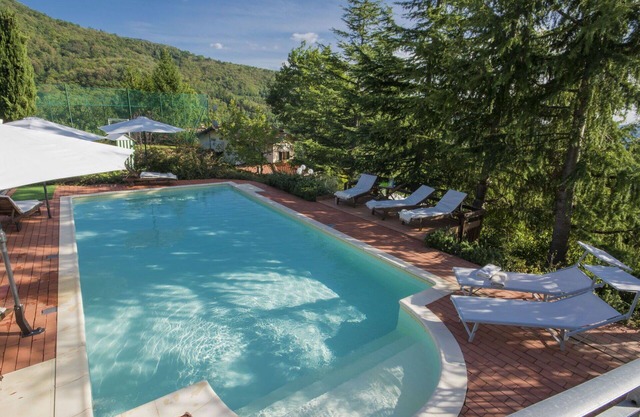 Wonderful private villa for 10 people with WIFI, private pool and TV
