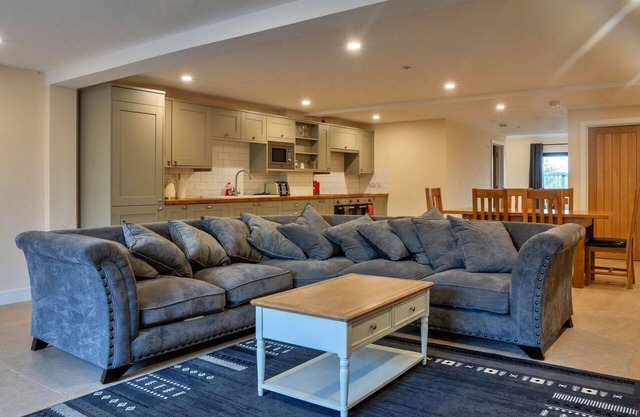 Wonderful villa for 6 people with hot tub, WIFI, pets allowed and parking