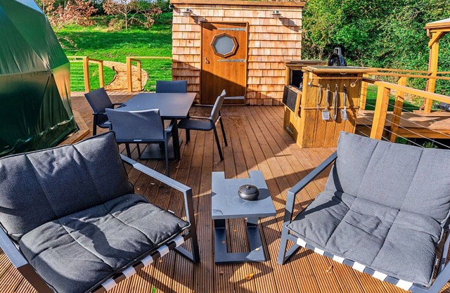 Wonderful villa for 4 people with WIFI, hot tub, terrace and parking