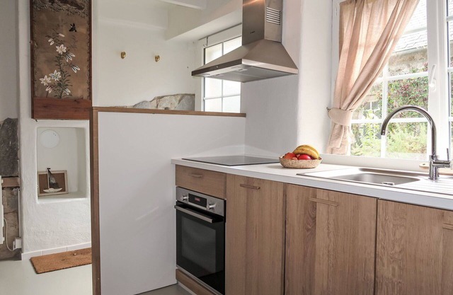 Wonderful villa for 5 guests with WIFI, TV and parking