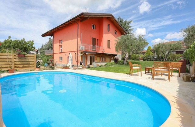 Wonderful villa for 5 people with private pool, WIFI, A/C, TV, patio, panoramic view and parking
