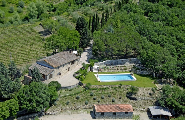 Wonderful villa with pool near Siena