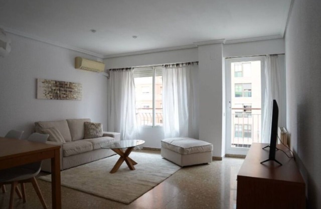 Wonderfull apartment in Valencia, your home for long stays - FALLAS 2025