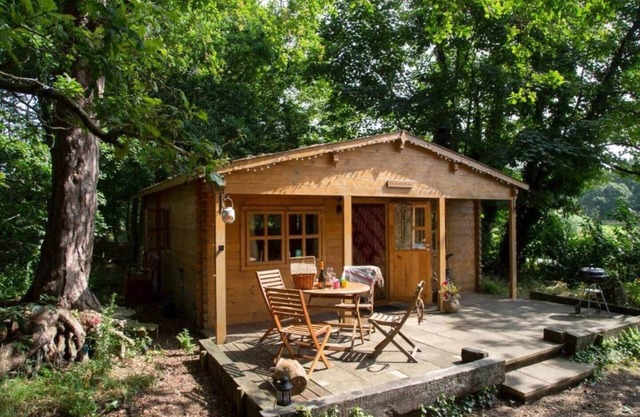 Woodland lodge