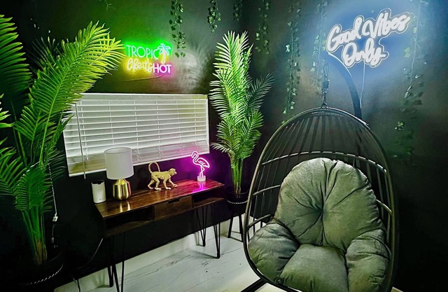 Wynwood Tropical Oasis 4-bedroom house