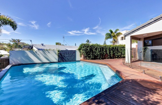 Yerranya pet-friendly beach home w pool