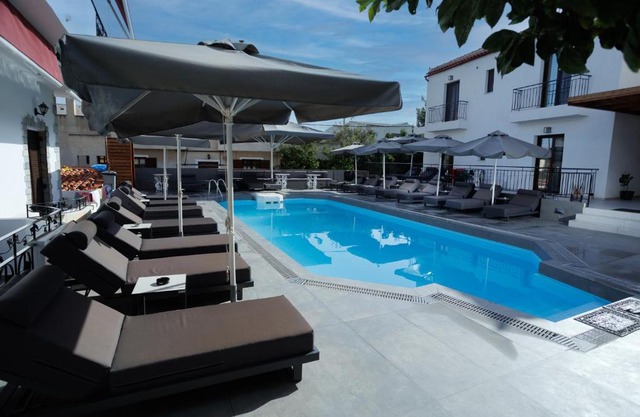Yianna Hotel