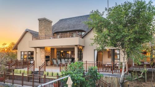 Yingwe Lodge 19 at Elephant Point