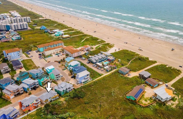 Your Beach Retreat Awaits: Game Room, Community Pool & Easy Beach Access