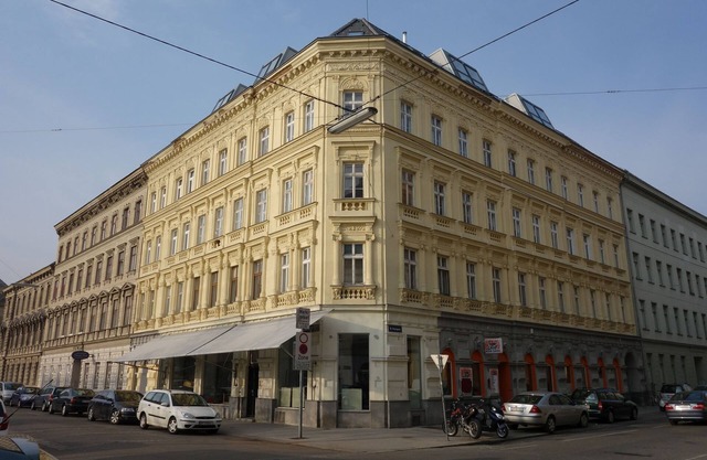 Your designer apartment on Yppenplatz, one of the hippest places in Vienna!