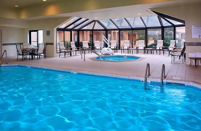 Your Kansas City Getaway Oasis! 2 Pet-friendly Suites! Airport Shuttle, Pool