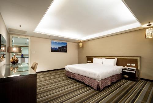 Yoyo Hotel