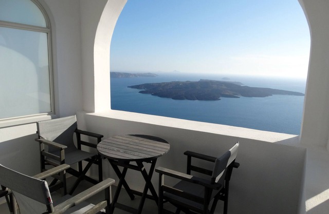 Yposkafo Suites - Private Studio - Firostefani - Santorini