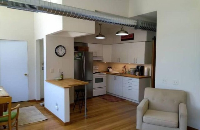 Yuba State Bank Apartment
