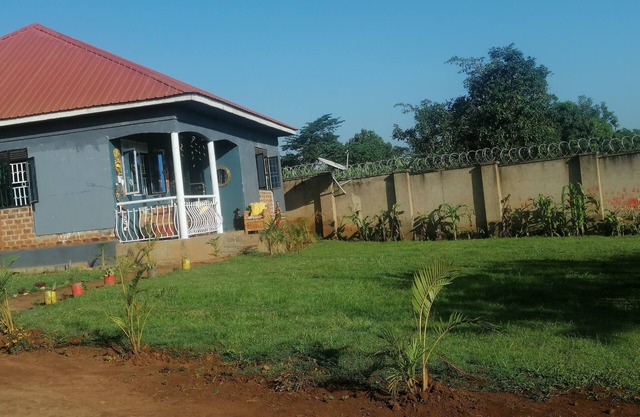 ZAFFE houses and Backpackers