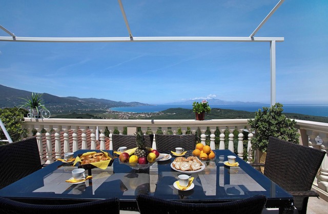 "Zante Sunset Vibes" Luxury Villa with Sea View, Private Balconies & Air Conditioning