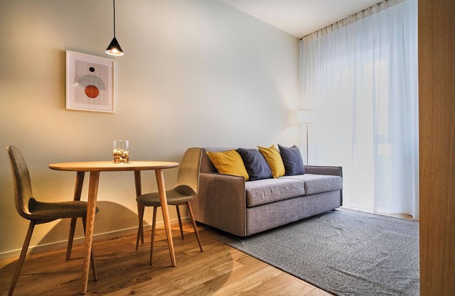 ZENARI SUITE A
