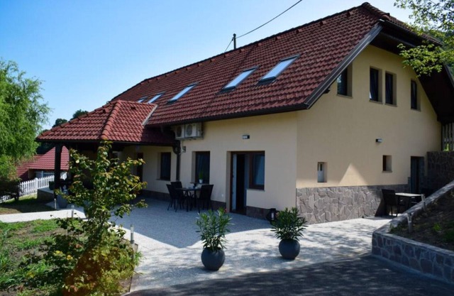 Zevnik Quiet Retreat with Stunning Views and Equestrian Activities - One Bedroom Apartment