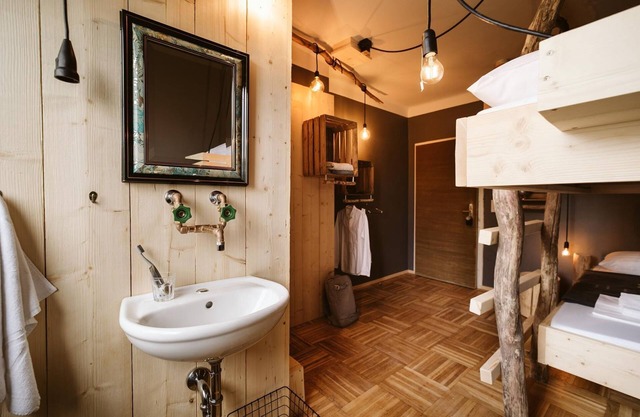 Zweibettzimmer, Dusche - The Keep Eco Residence