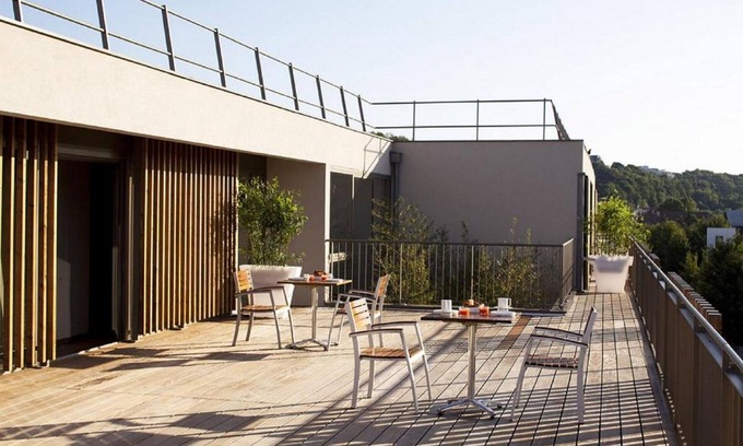 9th Arrondissement Apartment | À 10 min du métro | Terrasse + Vue panoramique