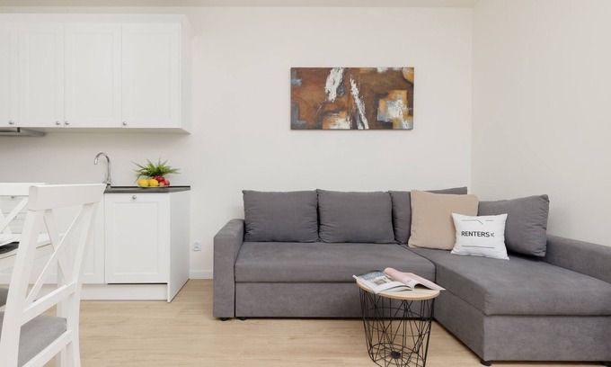 Bialoleka Apartment | Łopianowa 5 | Fashionable Apartment | Parking