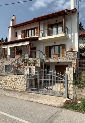 Pavliani House | Ξύλο & Παράδοση