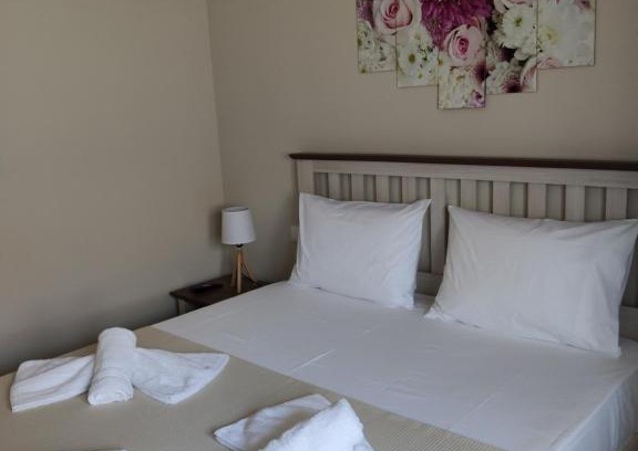 Pefki Apartment | Ύδνα studios
