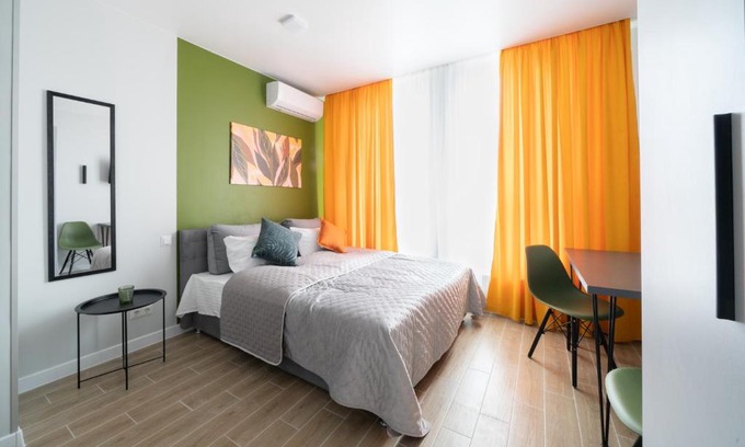 Svyatoshyns'kyi District Apartment | Апартаменти MYFREEDOM поруч із метро Нивки