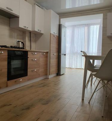Lutsk Apartment | Яровиця з Кондиціонером,Центр